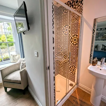 At The Wheatsheaf Värdshus