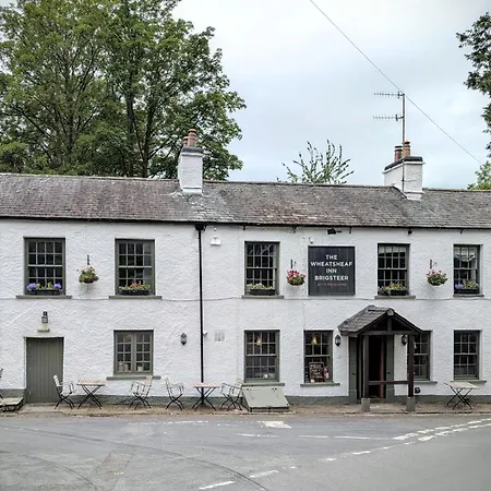 Мини-отель At The Wheatsheaf Brigsteer