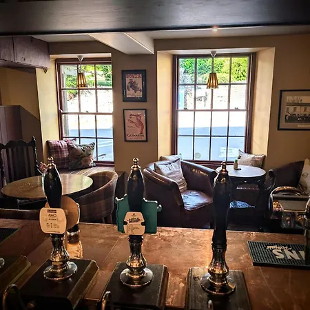 At The Wheatsheaf Värdshus *